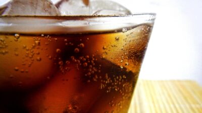 Mengonsumsi Jus Buah, Minuman Soda, dan Kopi Tingkatkan Resiko Stroke