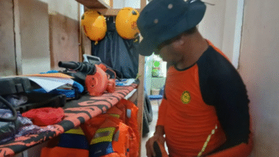 Tim SAR Cari Nelayan yang Diduga Jatuh dari Bagan Apung di Perairan Pulau Pasipadangan