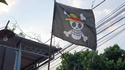 Kasus Bendera One Piece di Bantaeng Berakhir Damai, Anggota TNI dan Pedagang Sayur Saling Memaafkan
