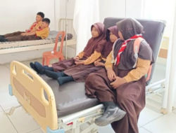 Diduga Keracunan Makanan Bergizi Gratis, Belasan Siswa SD di Jember Dilarikan ke Puskesmas
