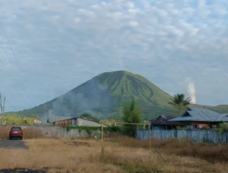 Aktivitas Gunung Lokon Meningkat, Status Siaga dengan 134 Gempa Vulkanik Sepekan