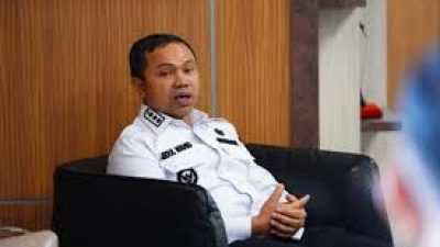 Gubernur Riau Abdul Wahid Kena OTT, KPK Bawa 9 Orang ke Jakarta untuk Pemeriksaan