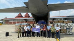 BNPB Distribusikan 40 Ton Bantuan Kemenko Perekonomian untuk Korban Bencana di Tiga Provinsi