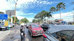 Libur Panjang May Day: Volume Kendaraan ke Puncak Melonjak, Polisi Berlakukan One Way