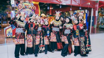 Tak Biasa! Panggung Mall Disulap Jadi Ajang Budaya oleh Generasi Alpha