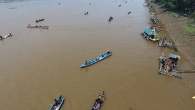 Semarakkan HUT RI, Desa Semuntai Gelar Lomba Mancing Mania