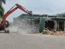 Markas GRIB Sumut Dirobohkan, Bobby Nasution: Tempat Ini Tidak Ada Legalitasnya dan Jadi Sarang Narkoba