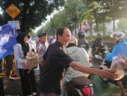 Ajak Siswa Belajar Berbagi, Bimbel Nurul Fikri Salurkan 5.000 Takjil di Jawa dan Sumatra