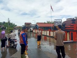 Indonesia Dikepung Bencana: Banjir Bandang Landa Jawa-Kalimantan, 3.400 Hektare Lahan di Riau Membara